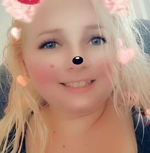 Meet your Posher, Rayne